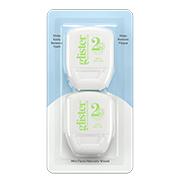 Este hilo dental con estilo de cinta tiene una forma plana para entrar en espacios reducidos y tiene una capa de cera de origen natural. 